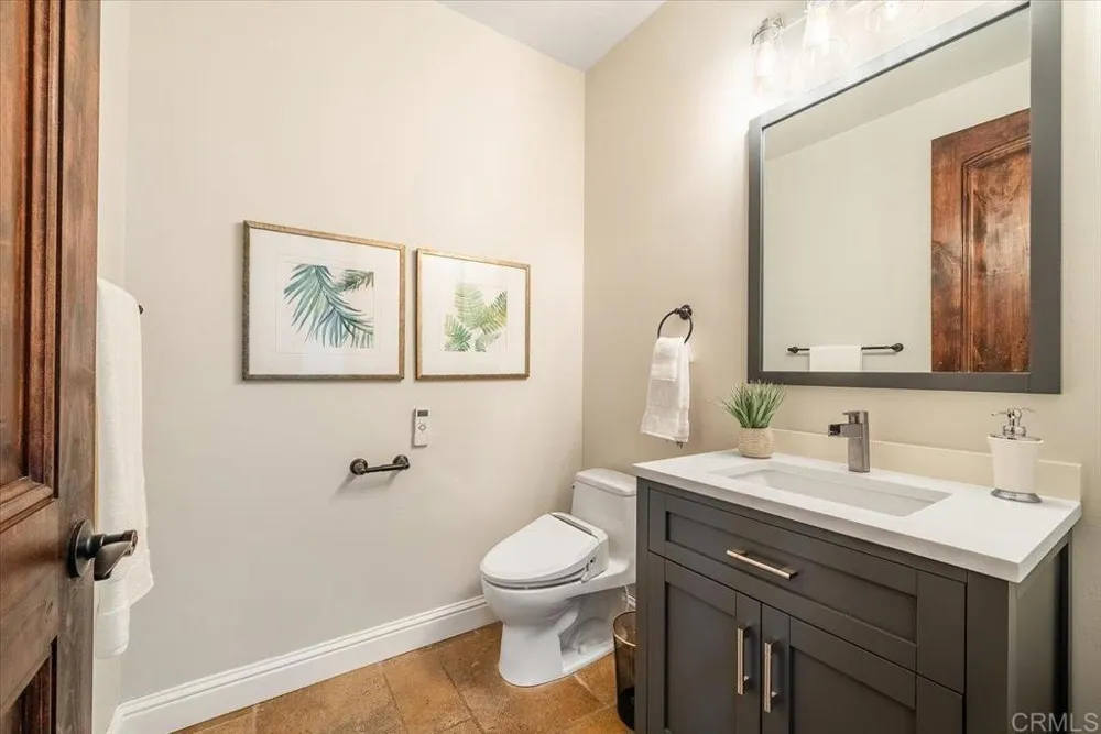 15223 Skyridge Road Poway, CA 92064