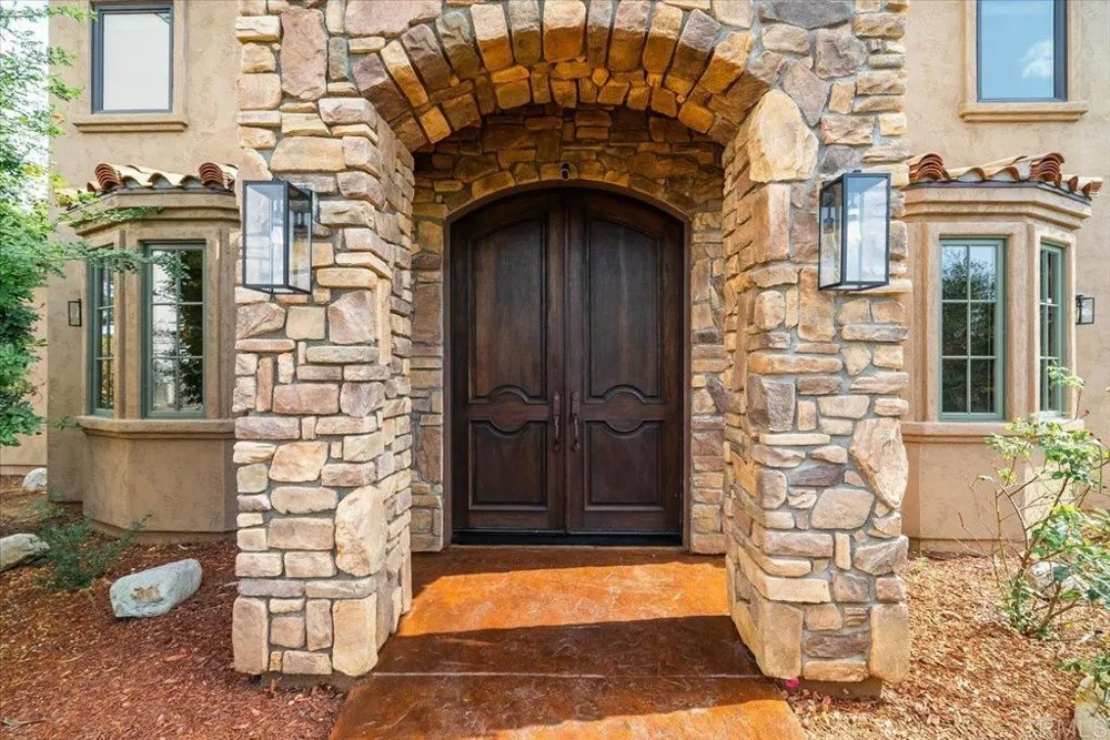 15223 Skyridge Road Poway, CA 92064