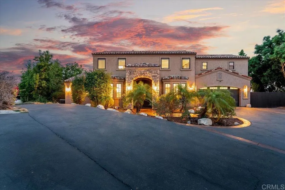 15223 Skyridge Road Poway, CA 92064