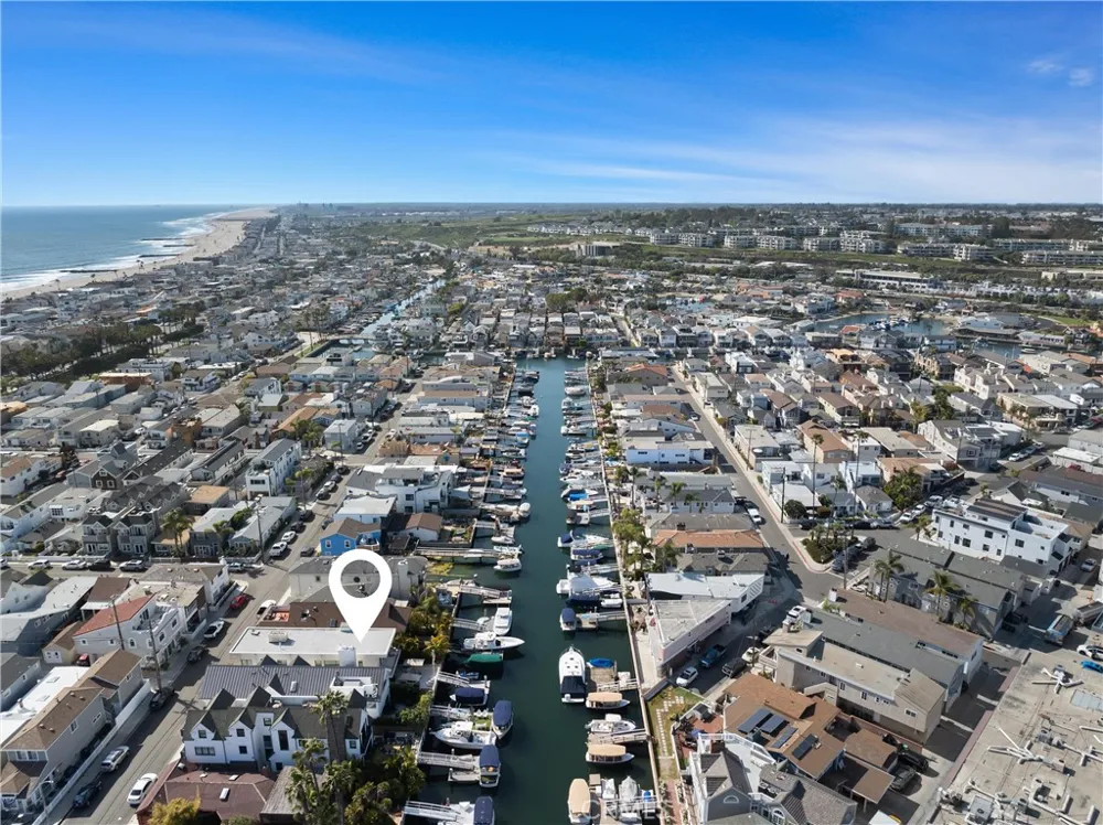 3306 Marcus Avenue Newport Beach, CA 92663