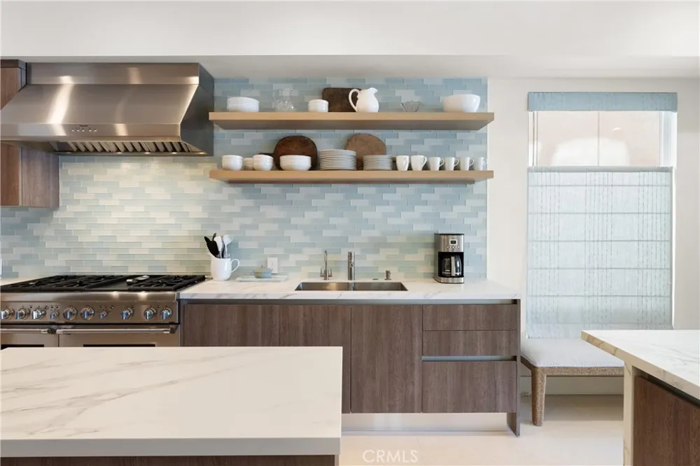 3306 Marcus Avenue Newport Beach, CA 92663