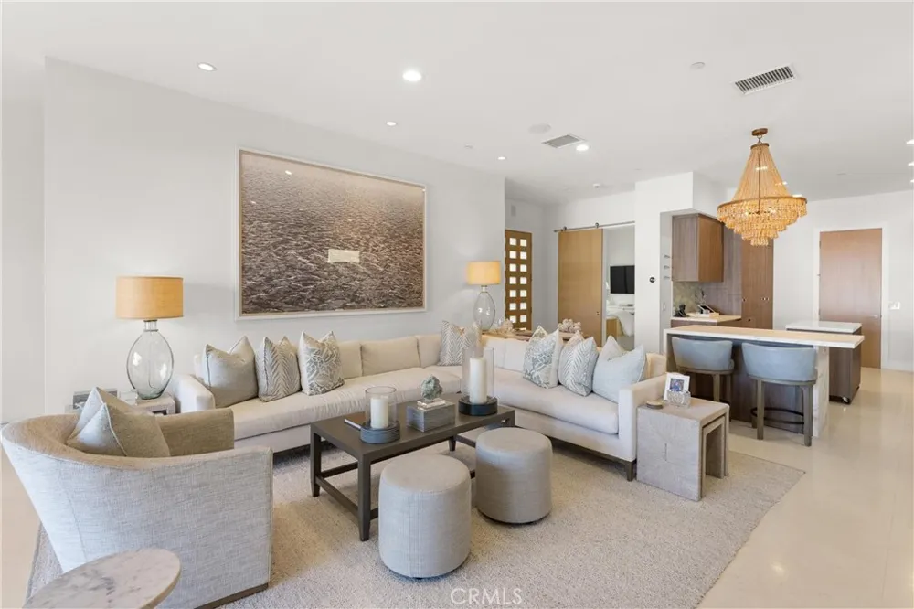 3306 Marcus Avenue Newport Beach, CA 92663