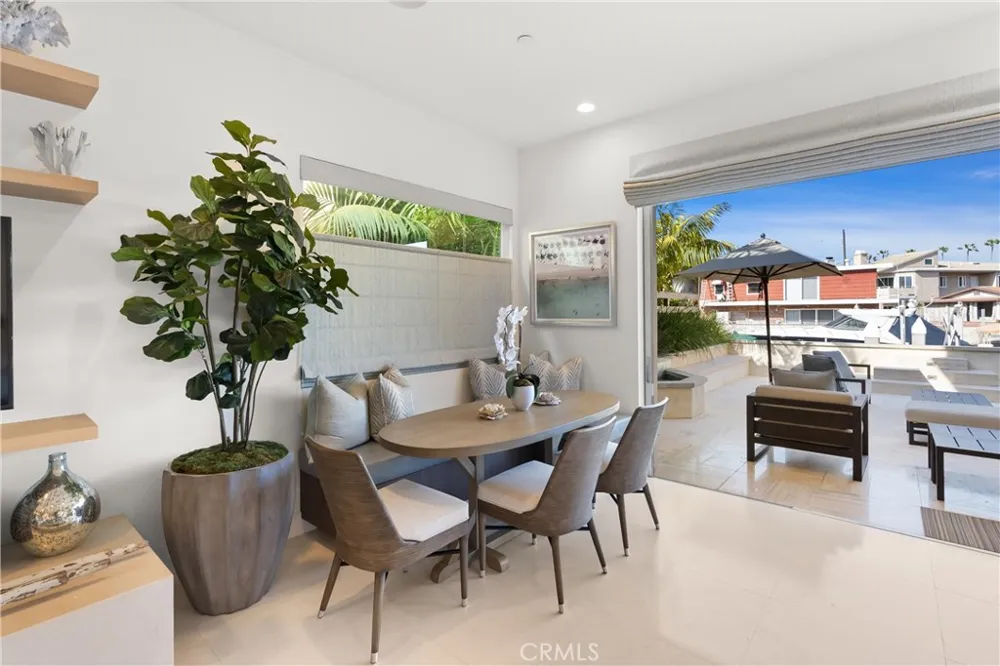 3306 Marcus Avenue Newport Beach, CA 92663
