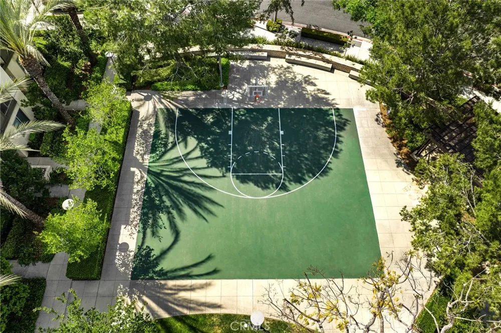 205 Bowery Irvine, CA 92612