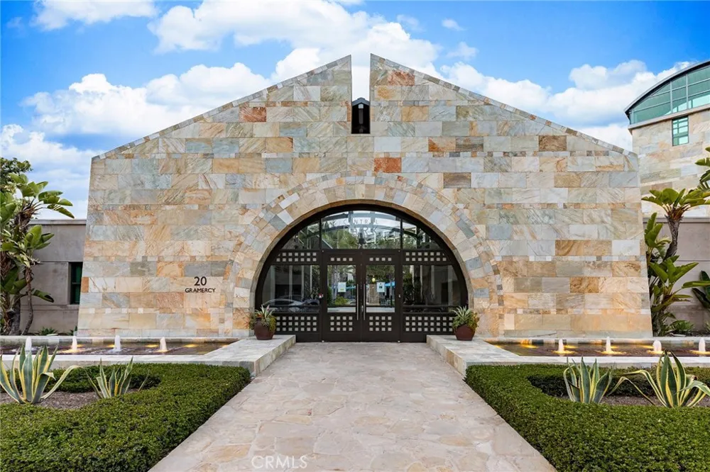 205 Bowery Irvine, CA 92612