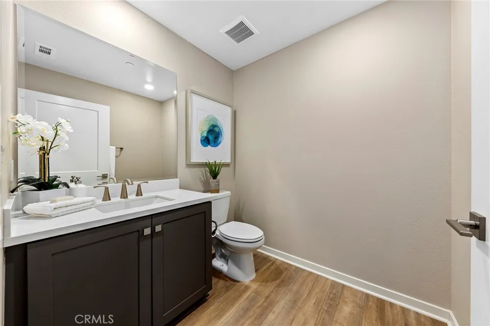 205 Bowery Irvine, CA 92612