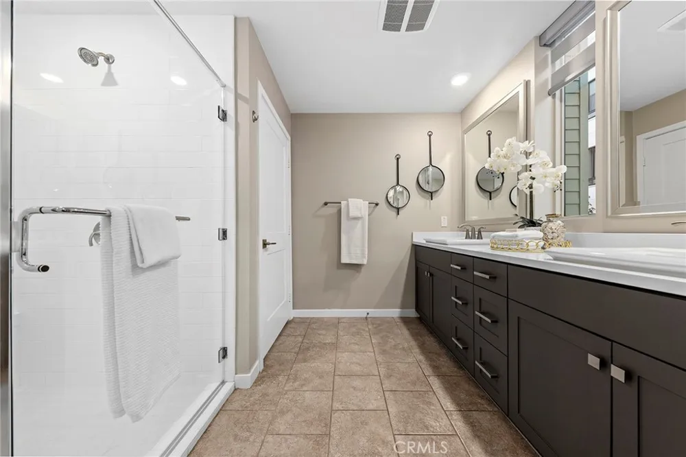 205 Bowery Irvine, CA 92612