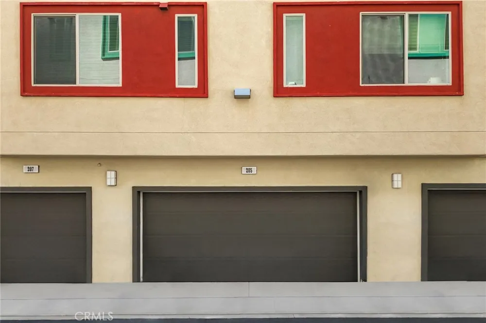 205 Bowery Irvine, CA 92612