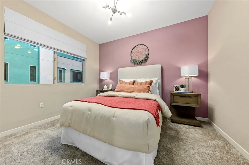 205 Bowery Irvine, CA 92612