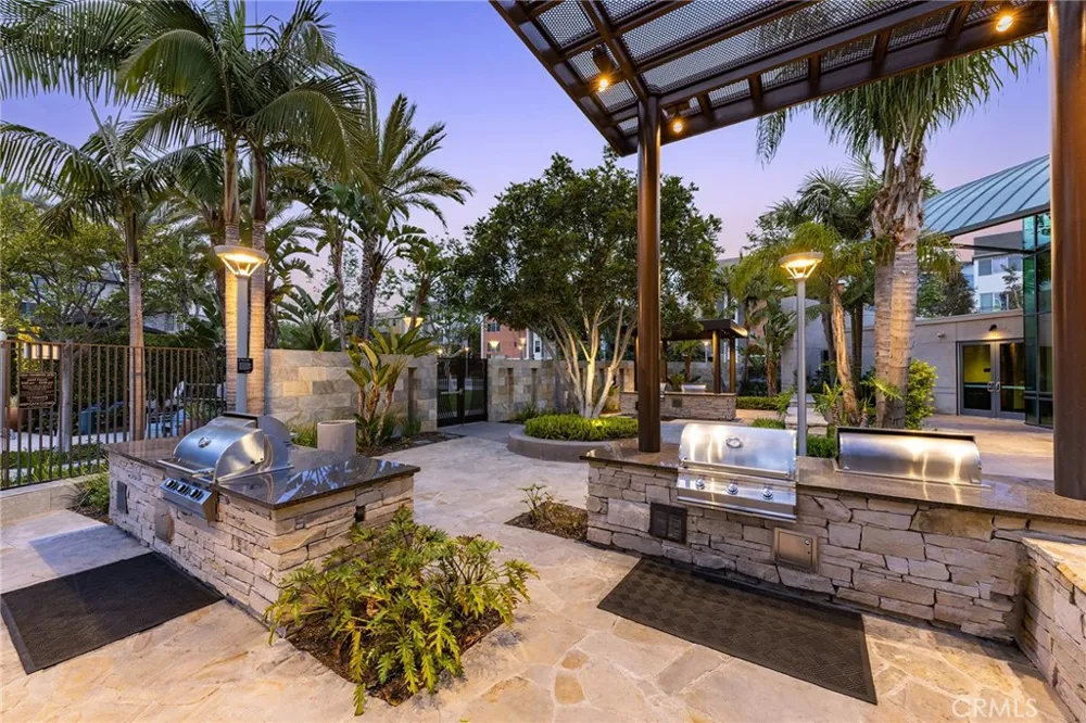 205 Bowery Irvine, CA 92612