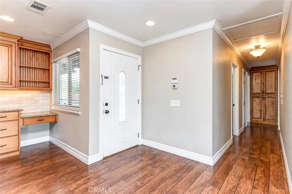 718 Meade Avenue Fullerton, CA 92833