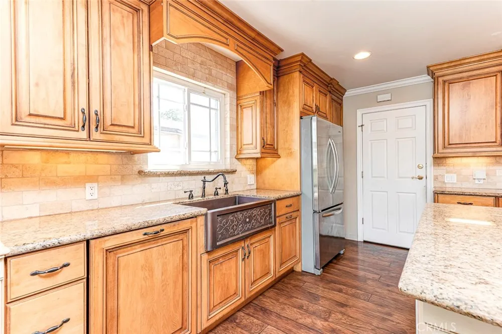 718 Meade Avenue Fullerton, CA 92833