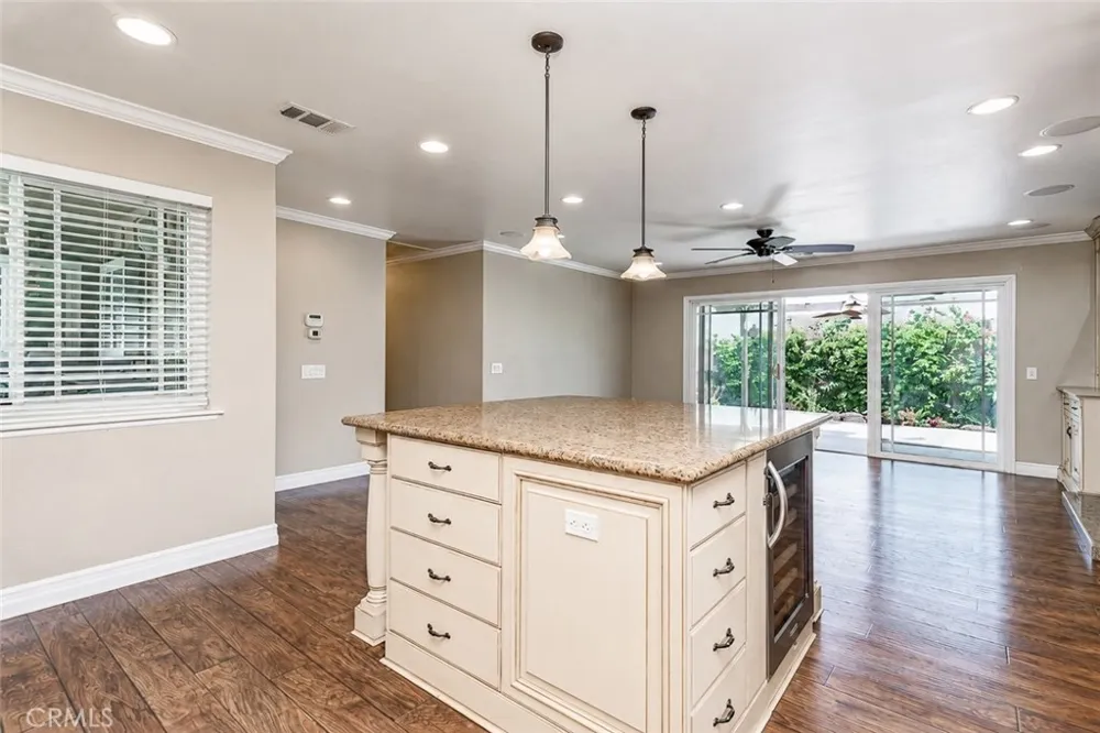 718 Meade Avenue Fullerton, CA 92833