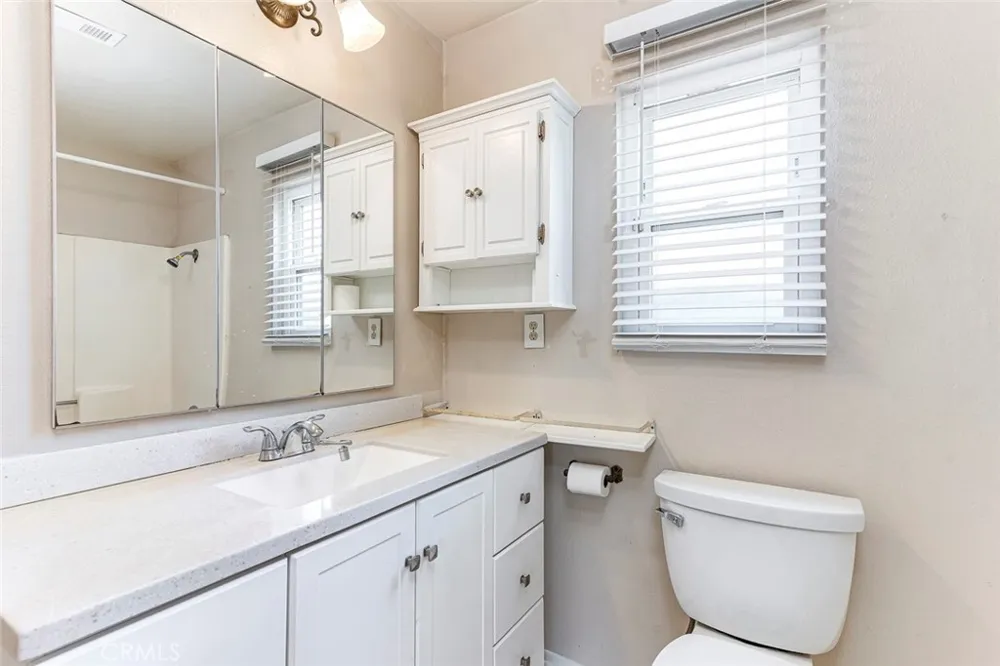 718 Meade Avenue Fullerton, CA 92833