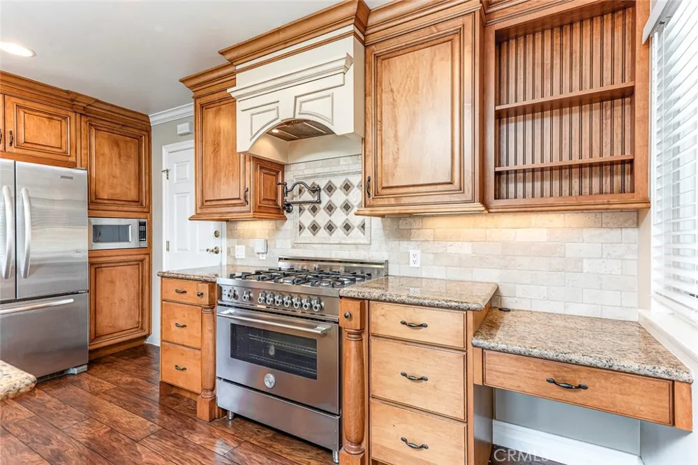 718 Meade Avenue Fullerton, CA 92833