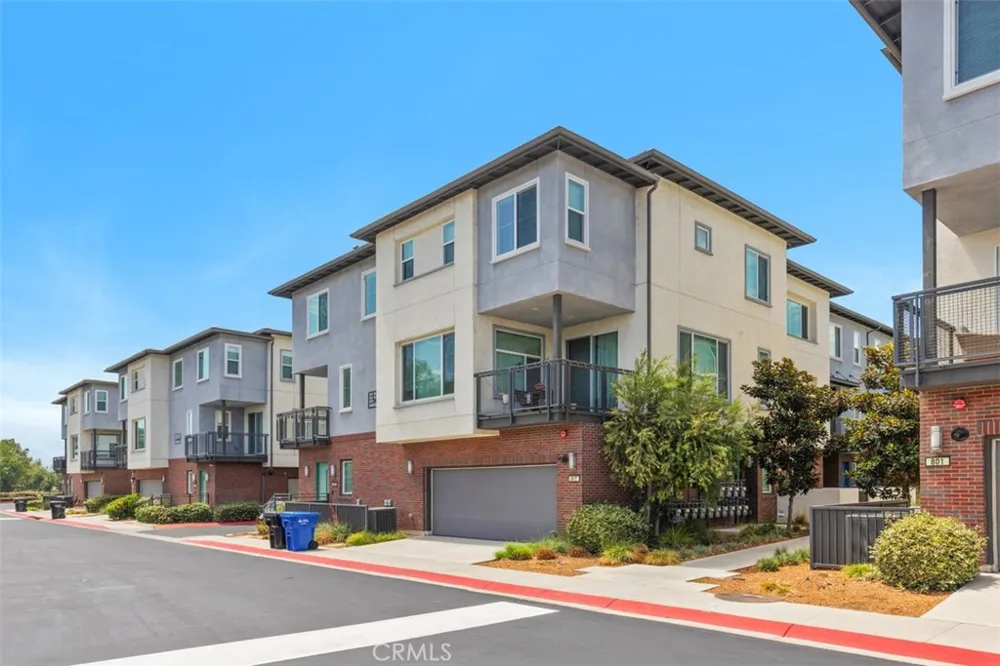821 Hudson West Covina, CA 91790