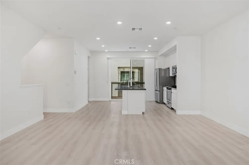821 Hudson West Covina, CA 91790