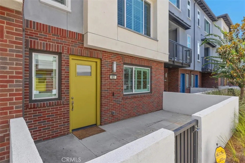 821 Hudson West Covina, CA 91790