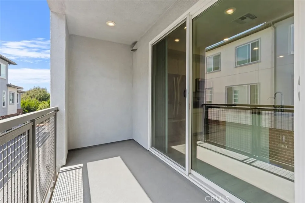 821 Hudson West Covina, CA 91790
