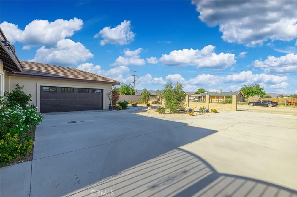 42620 25th W Lancaster, CA 93536
