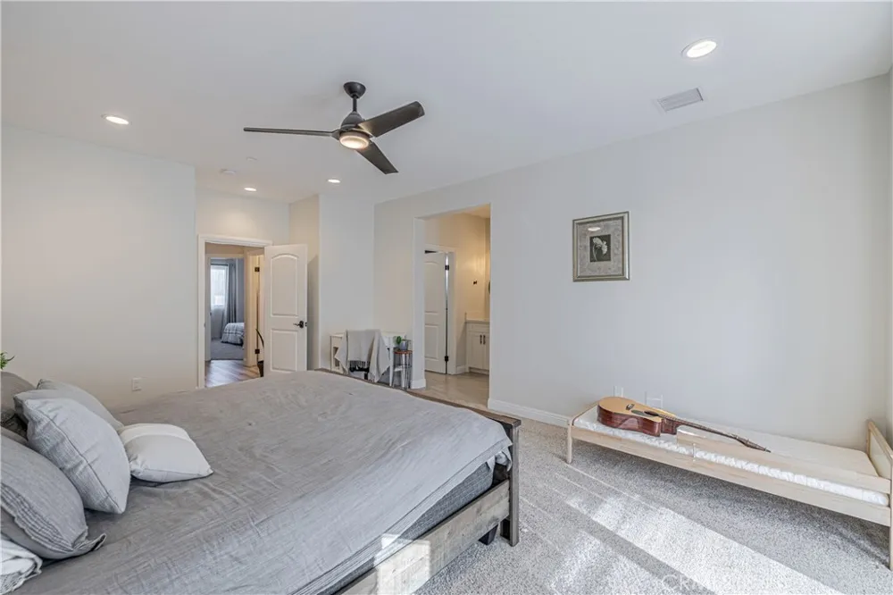 42620 25th W Lancaster, CA 93536