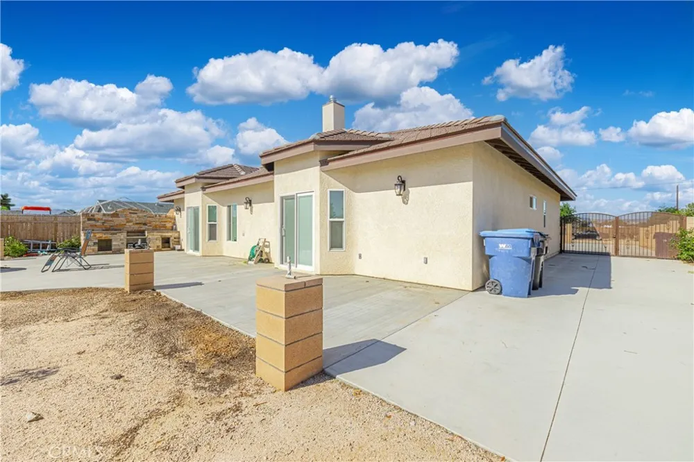 42620 25th W Lancaster, CA 93536
