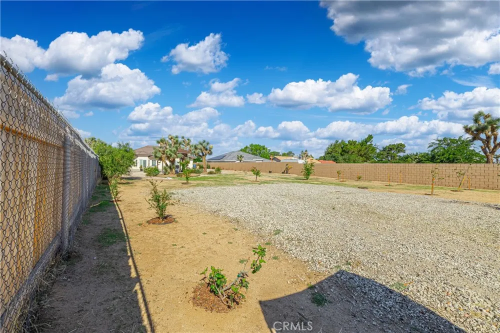 42620 25th W Lancaster, CA 93536