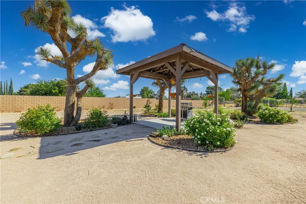 42620 25th W Lancaster, CA 93536