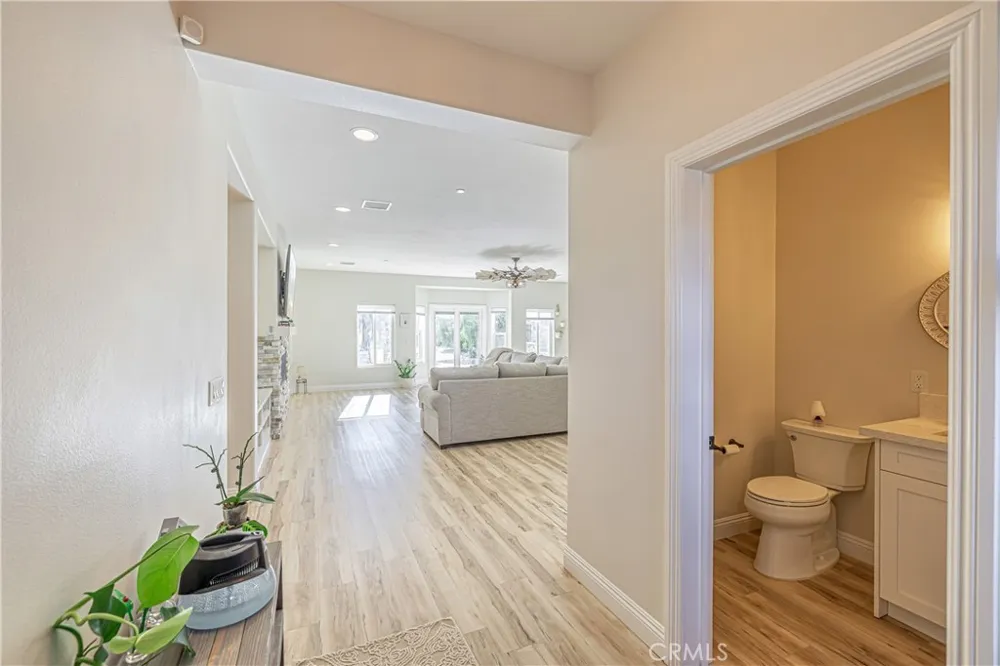 42620 25th W Lancaster, CA 93536