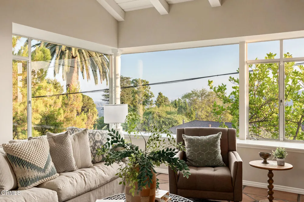 2335 Jayma Lane La Crescenta, CA 91214