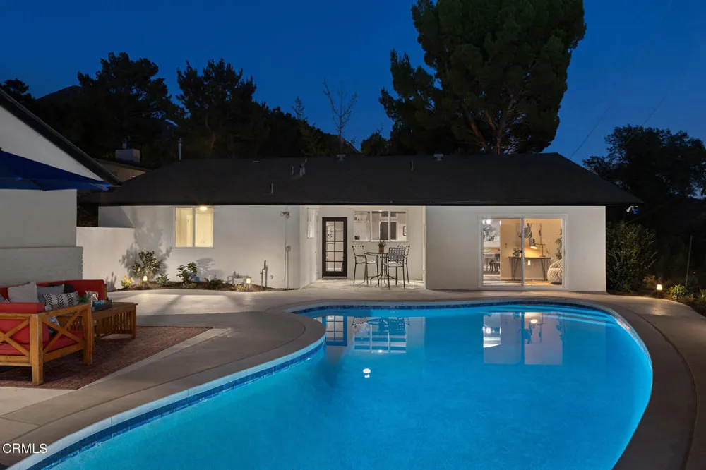 2335 Jayma Lane La Crescenta, CA 91214