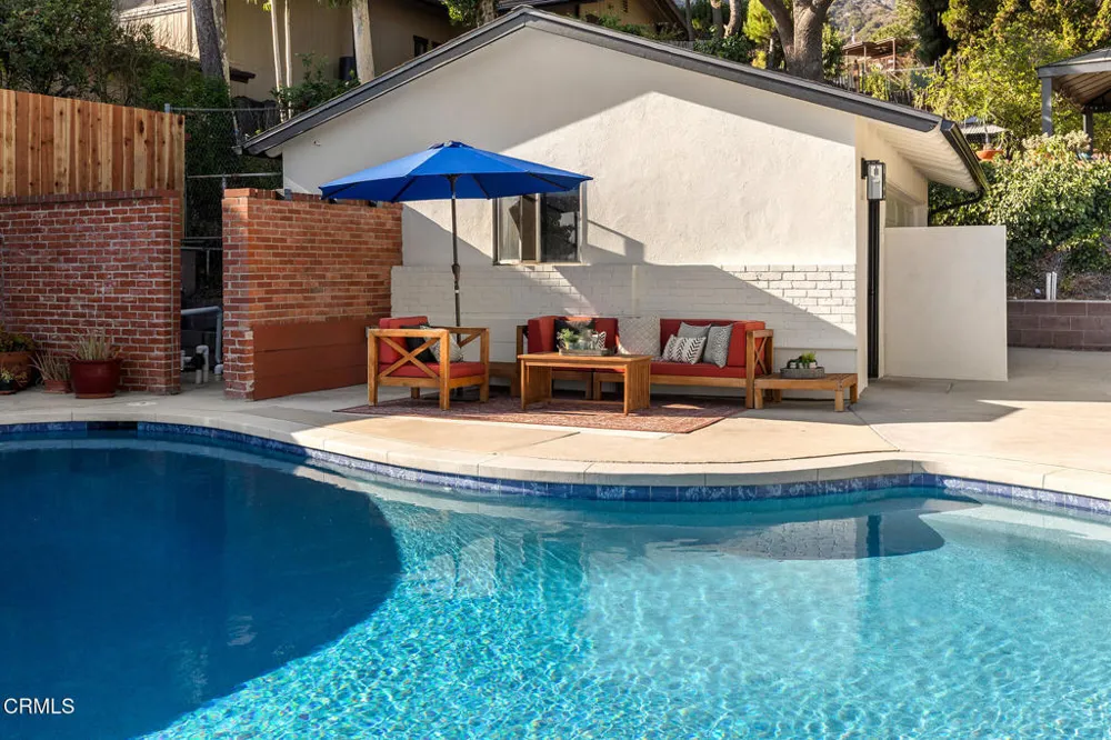 2335 Jayma Lane La Crescenta, CA 91214