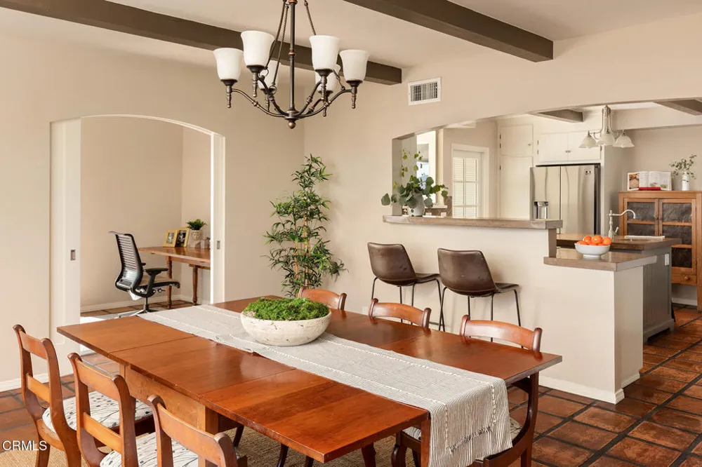 2335 Jayma Lane La Crescenta, CA 91214