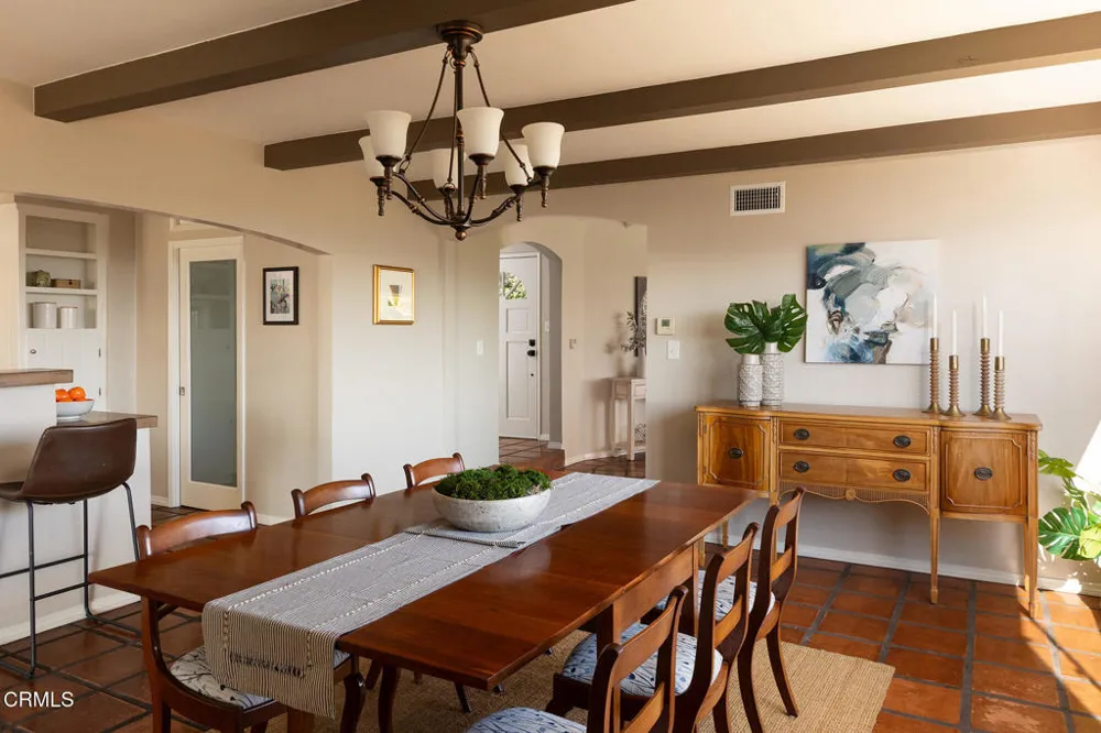 2335 Jayma Lane La Crescenta, CA 91214