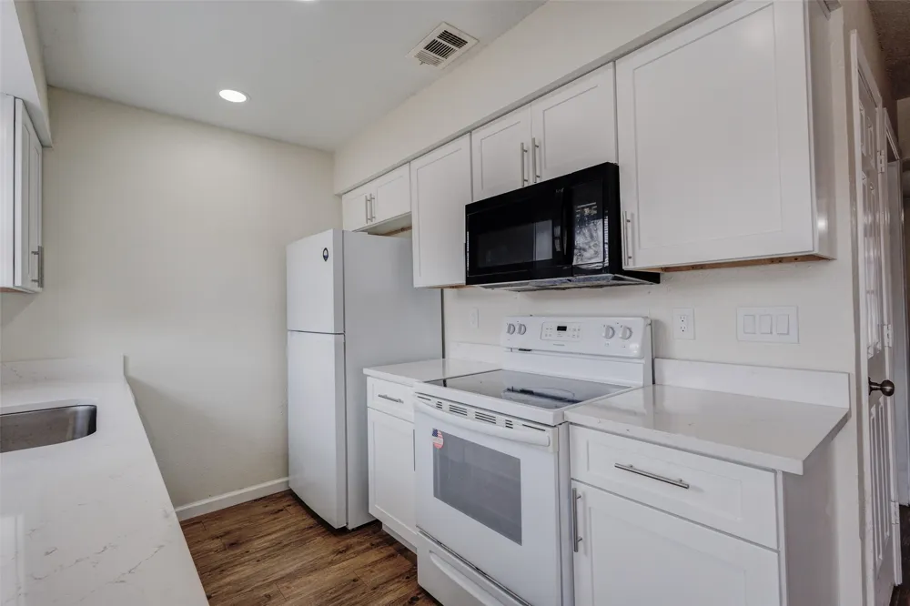 910 Cedar Terrace #910 Cedar Hill, TX 75104