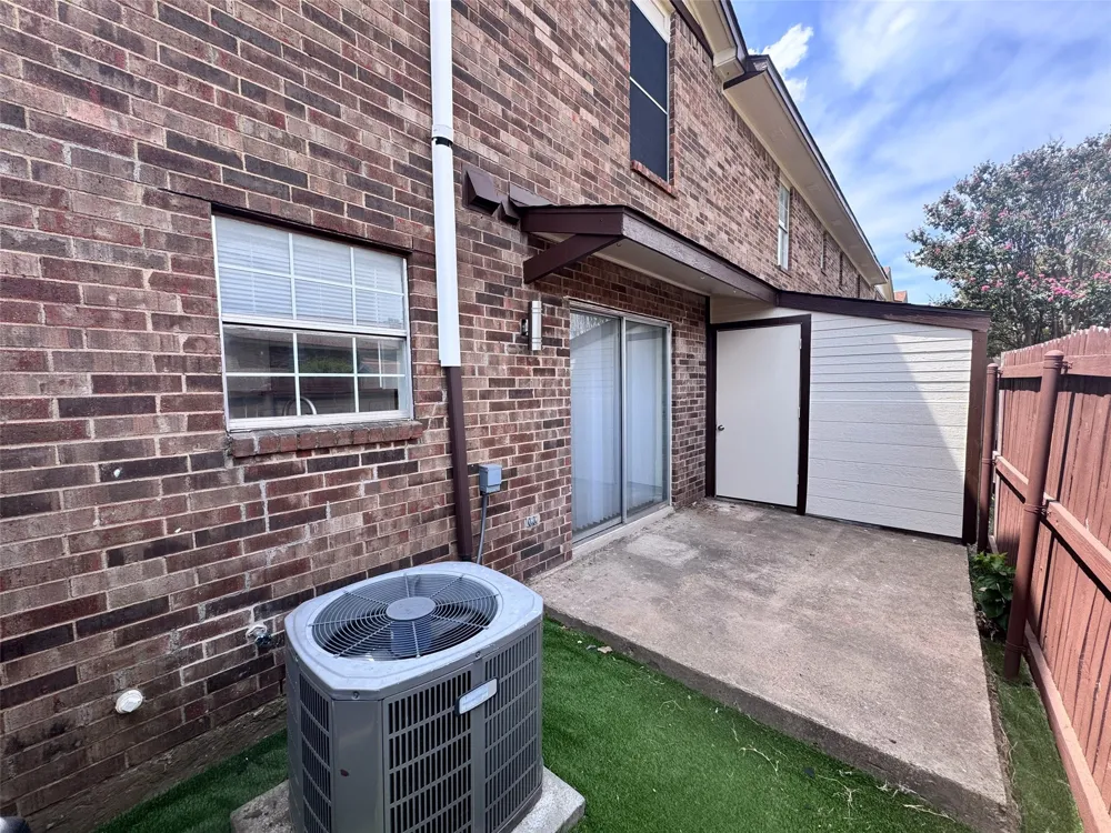 910 Cedar Terrace #910 Cedar Hill, TX 75104