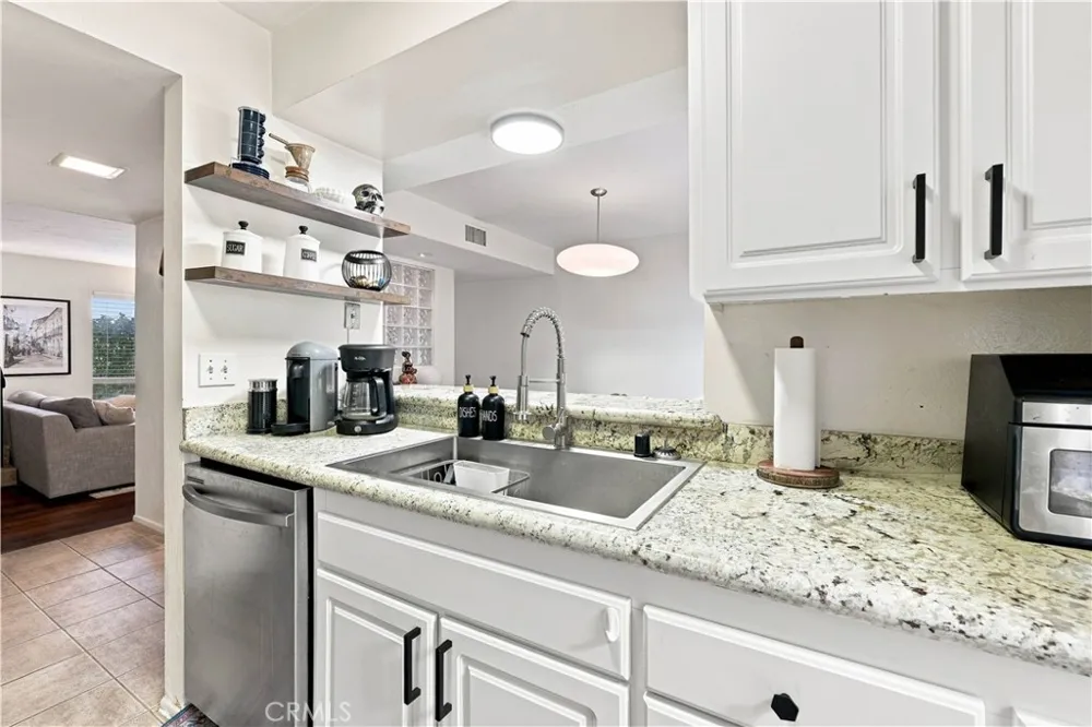27511 Endeavor St Agoura Hills, CA 91301