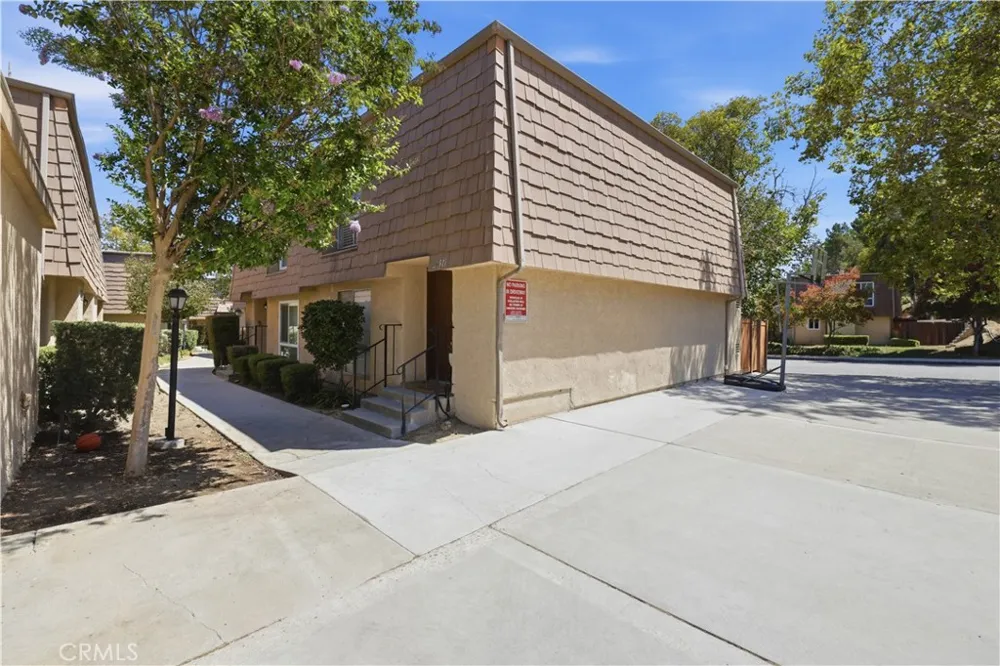 27511 Endeavor St Agoura Hills, CA 91301