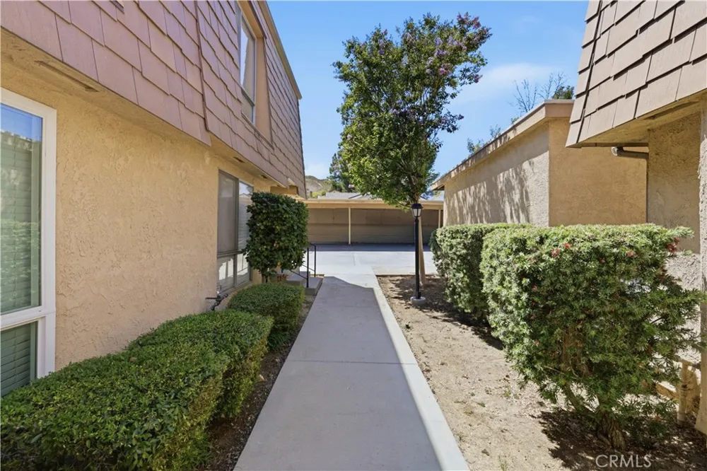 27511 Endeavor St Agoura Hills, CA 91301