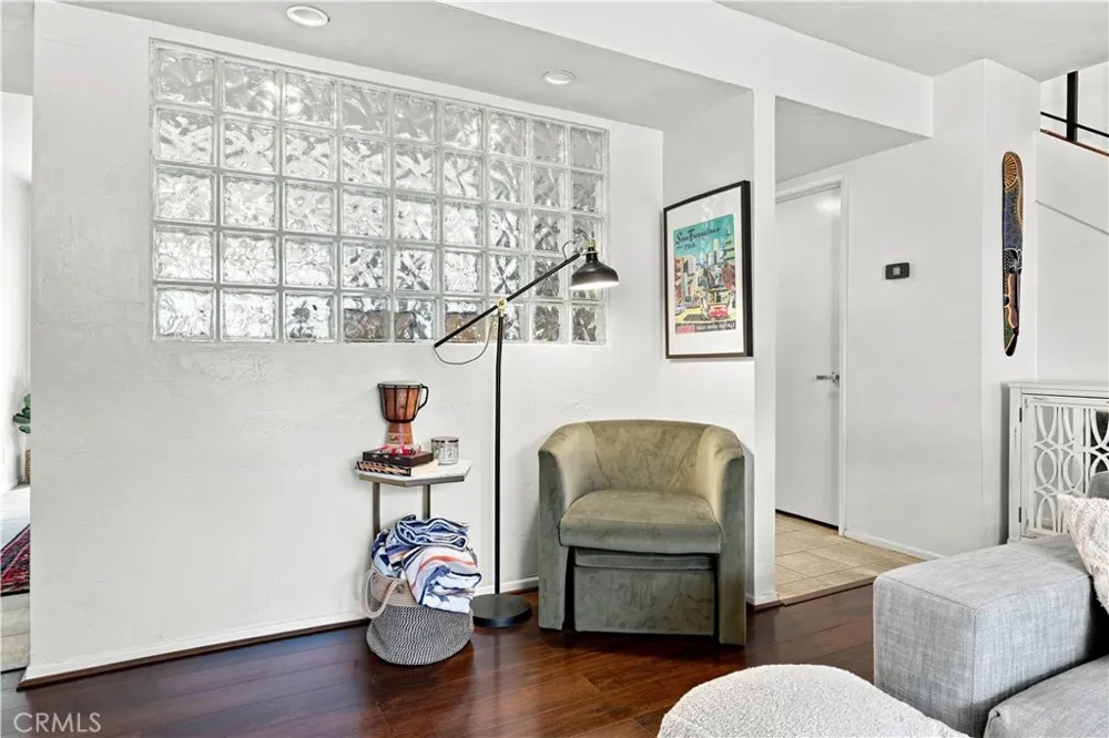 27511 Endeavor St Agoura Hills, CA 91301