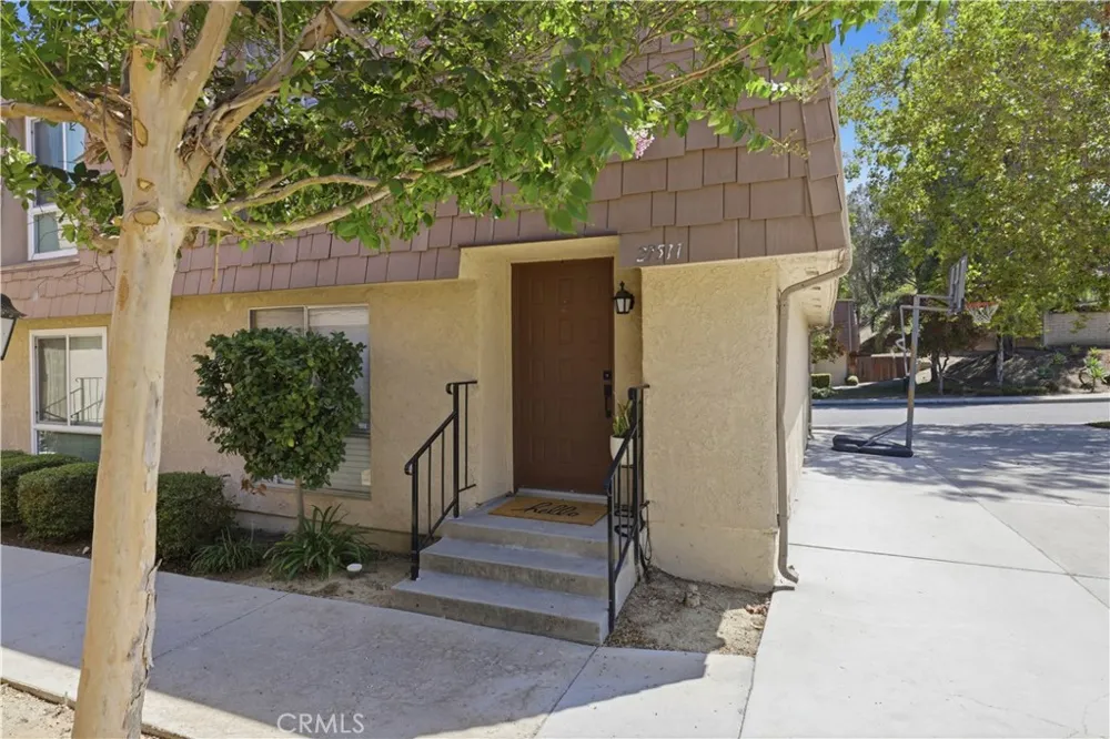 27511 Endeavor St Agoura Hills, CA 91301
