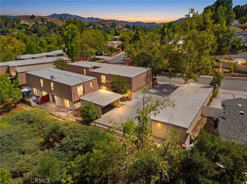 27511 Endeavor St Agoura Hills, CA 91301