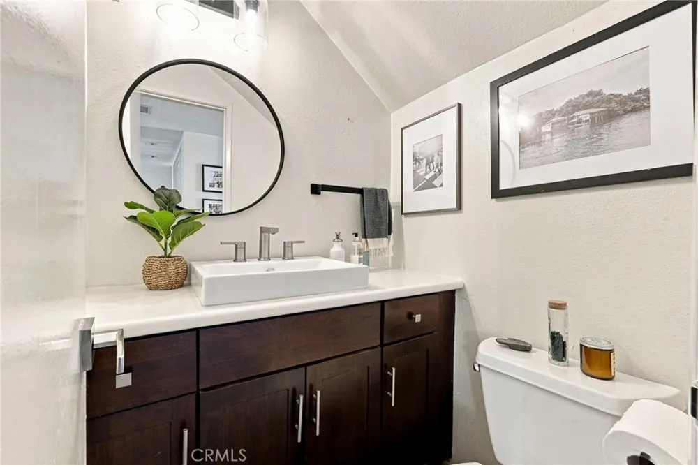 27511 Endeavor St Agoura Hills, CA 91301