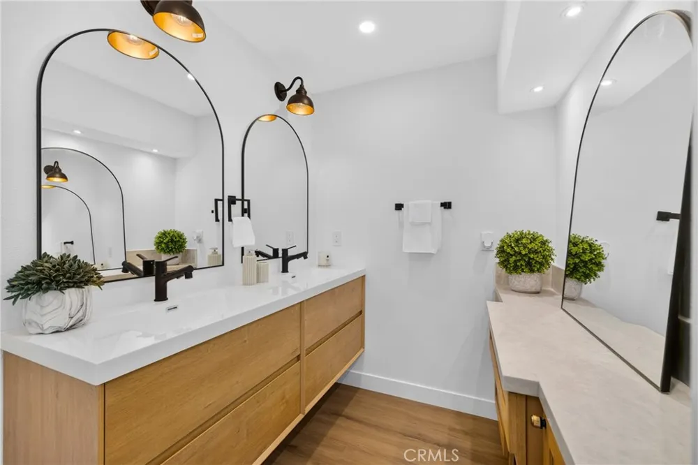 1482 Grand Orange, CA 92867