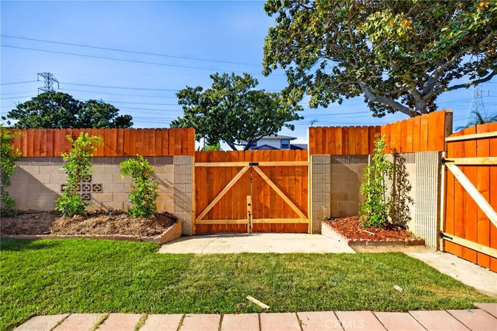 1482 Grand Orange, CA 92867