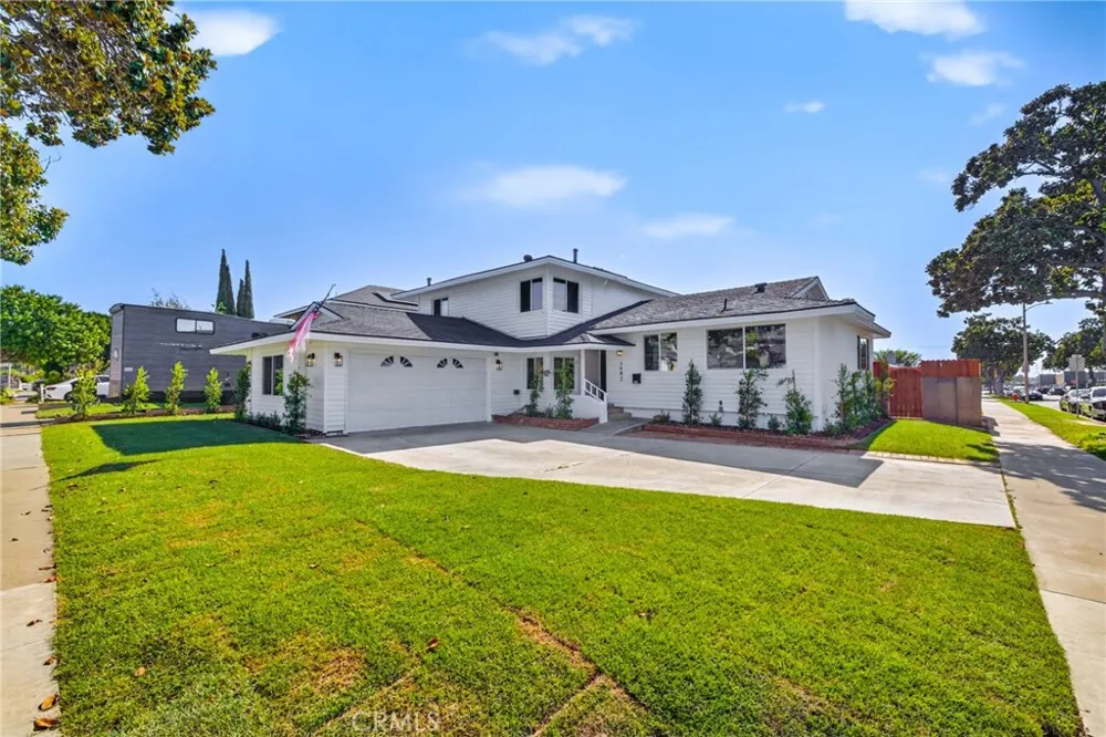 1482 Grand Orange, CA 92867