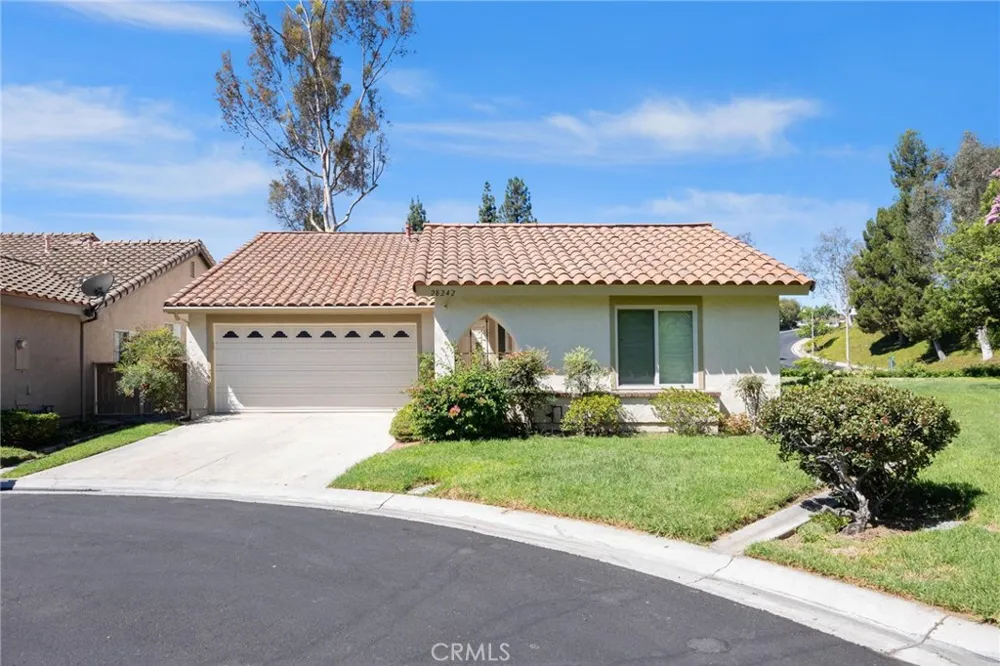 28242 Zarza Mission Viejo, CA 92692