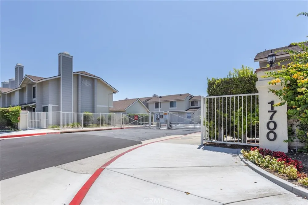 1700 W Cerritos #256 Anaheim, CA 92804