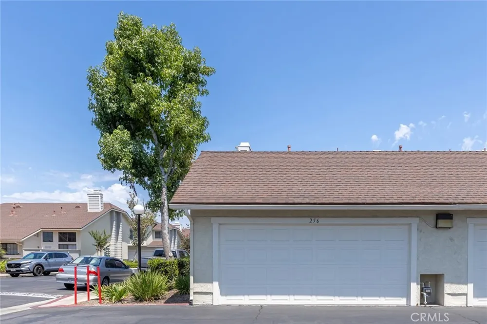 1700 W Cerritos #256 Anaheim, CA 92804