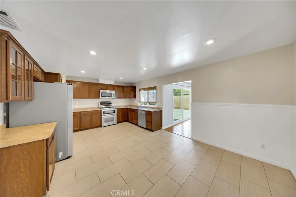 2158 HOLLY AVE Ontario, CA 91762
